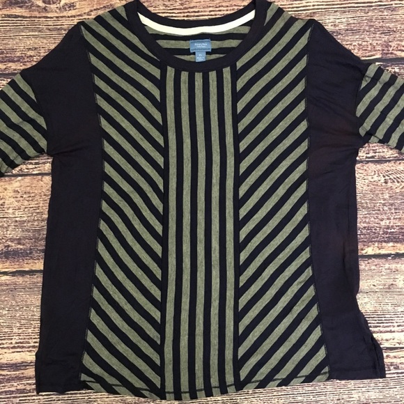 NWT XS Simply Vera Wang Striped Top - Picture 2 of 5